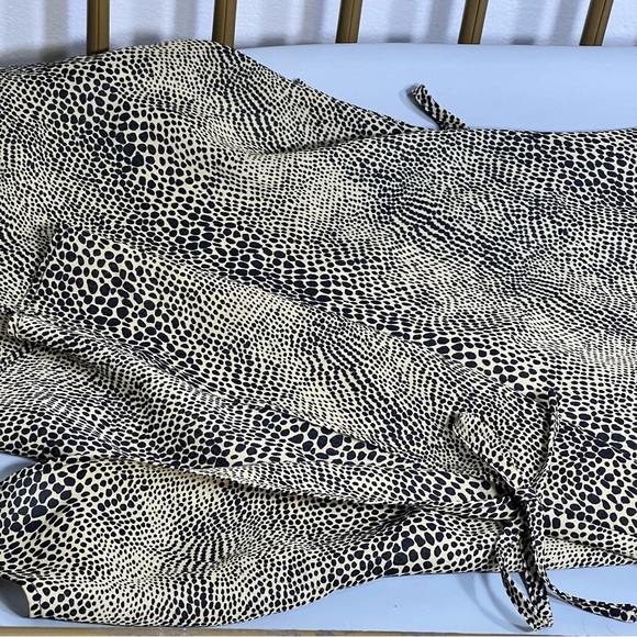 Vintage 90s leopard print slip Dress w/ floral lace trim & side slit size medium - Picture 4 of 13